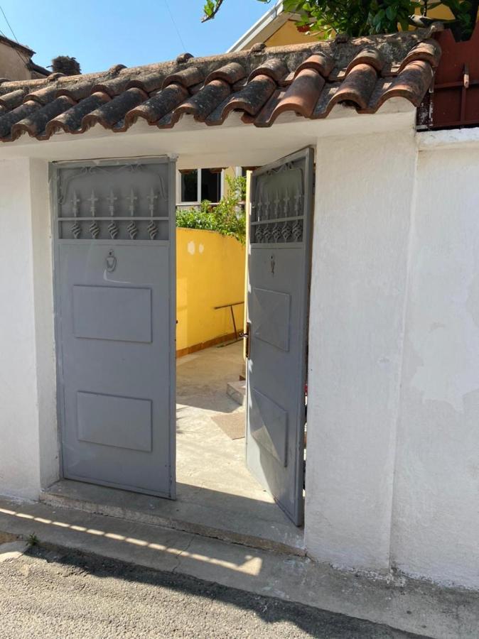 Tirana Traditional Home Extérieur photo